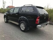 Bán Toyota Hilux 2012, màu đen