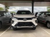 Toyota Fortuner 2.4 4X2 Legender. Giao ngay, giá tốt nhất thị trường