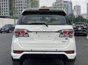 Bán Fortuner Sportivo 2015, màu trắng