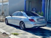 Hỗ trợ mua xe giá tốt chiếc Mercedes-Benz E300 AMG sản xuất năm 2018