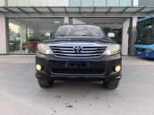 Fortuner V 1 cầu máy xăng, số tự động 2013, hàng siêu đẹp