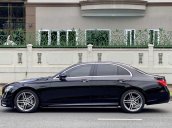 Cần bán Mercedes-Benz E300 AMG model 2019, màu đen