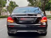 Cần bán Mercedes-Benz E300 AMG model 2019, màu đen