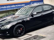 Bán xe BMW 320i 2013, màu đen, giá tốt