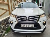 Bán ô tô Toyota Fortuner sản xuất năm 2017, màu trắng 