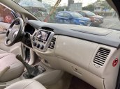 Cần bán gấp Toyota Innova 2.0E sản xuất năm 2016, màu bạc chính chủ, giá 485tr