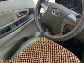 Cần bán Toyota Innova sản xuất năm 2015 chính chủ, giá tốt