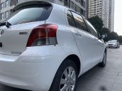 Bán Toyota Yaris sản xuất 2010, màu trắng, nhập khẩu còn mới, giá tốt
