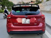 Bán Ford Focus sản xuất 2018, màu đỏ còn mới