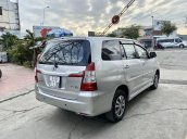 Cần bán gấp Toyota Innova 2.0E sản xuất năm 2016, màu bạc chính chủ, giá 485tr