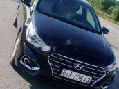 Cần bán gấp Hyundai Accent năm sản xuất 2019, màu đen xe gia đình