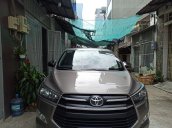 Cần bán lại xe Toyota Innova đời 2018, giá tốt