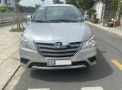 Cần bán xe Toyota Innova năm 2014, màu bạc, giá 420tr