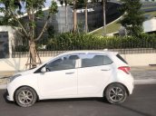 Bán xe Hyundai Grand i10 sản xuất năm 2015, màu trắng, xe nhập