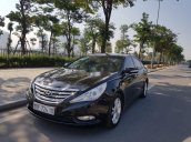 Cần bán Hyundai Sonata đời 2010, màu đen còn mới