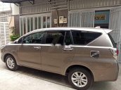 Cần bán lại xe Toyota Innova đời 2018, giá tốt