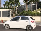 Bán xe Hyundai Grand i10 sản xuất năm 2015, màu trắng, xe nhập