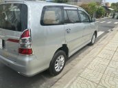 Cần bán xe Toyota Innova năm 2014, màu bạc, giá 420tr