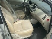 Cần bán xe Toyota Innova năm 2014, màu bạc, giá 420tr