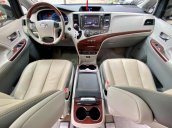 Bán xe Toyota Sienna Limited sản xuất 2013, màu trắng