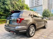 Cần bán nhanh chiếc Ford Explorer sản xuất 2018