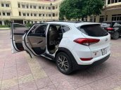 Cần bán xe Hyundai Tucson sx 2016, xe nhập, màu trắng