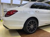 Cần bán Mercedes Benz C200 Exclusive model 2020, màu trắng