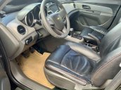 Cần bán xe Chevrolet Cruze sản xuất năm 2010, nội thất sạch đẹp