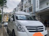 Xe Hyundai Starex 2017, màu trắng số tự động, 925tr