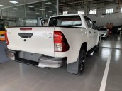 Toyota Hilux 2.4 AT 4X2, bán tải 1 cầu - giao ngay- giá tốt nhất thị trường