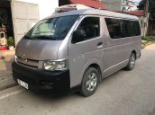 Bán xe Toyota Hiace sản xuất 2006 còn mới, giá tốt