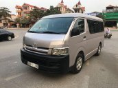 Bán xe Toyota Hiace sản xuất 2006 còn mới, giá tốt