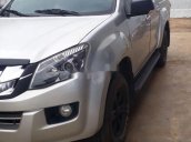 Cần bán xe Isuzu Dmax 2015, màu bạc