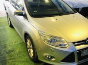 Cần bán gấp Ford Focus năm 2013, màu bạc xe gia đình giá 435 triệu đồng