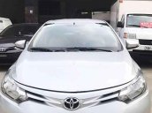 Cần bán xe Toyota Vios năm 2016, màu bạc số tự động