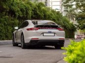 Bán Porsche Panamera 2017, màu trắng