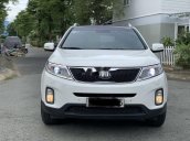 Cần bán xe Kia Sorento đời 2016, màu trắng