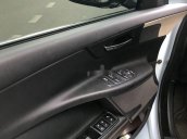 Cần bán lại xe Jaguar XE 2017, màu bạc, xe nhập