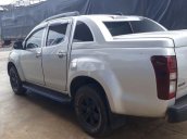 Cần bán xe Isuzu Dmax 2015, màu bạc