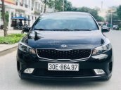 Cần bán xe Kia Cerato 1.6 AT SX 2017, màu đen