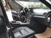 Mercedes C300 đời 2010, màu đen, giá chỉ 485 triệu