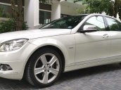 Mercedes-Benz C300 sản xuất năm 2009, màu trắng