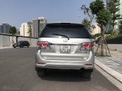 Bán nhanh Toyota Fortuner 2.7V máy xăng số tự động 1 cầu 2012