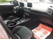 Bán Mazda 3 đời 2017 còn mới, màu ghi