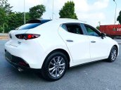 Bán Mazda 3 1.5L Sport Luxury năm sản xuất 2020, màu trắng chính chủ, giá 745tr