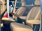 Bán Kia Sedona 2.2L DAT năm sản xuất 2018, màu trắng, xe nhập ít sử dụng