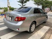 Cần bán gấp Toyota Corolla Altis sản xuất 2010, màu bạc chính chủ, giá 360tr