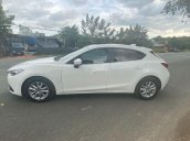 Cần bán lại xe Mazda 3 2015, màu trắng còn mới, 475 triệu