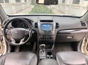 Cần bán Kia Sorento năm sản xuất 2014, màu trắng chính chủ