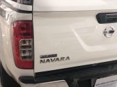 Bán Nissan Navara 2016, màu trắng, nhập khẩu chính chủ